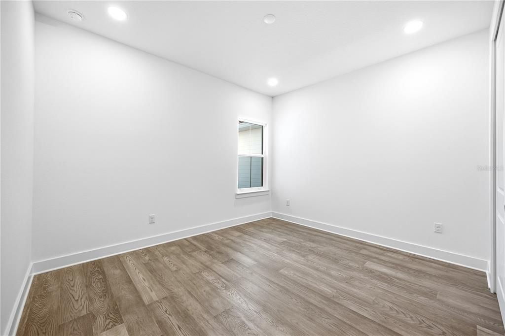 Active With Contract: $799,000 (3 beds, 3 baths, 2172 Square Feet)