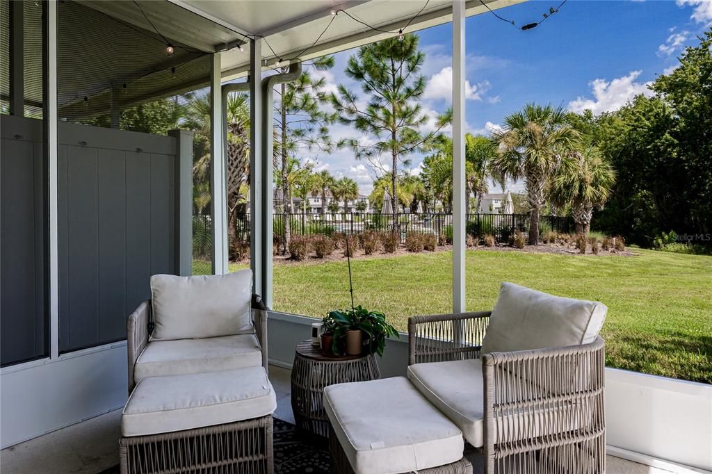For Rent: $2,300 (3 beds, 2 baths, 1407 Square Feet)