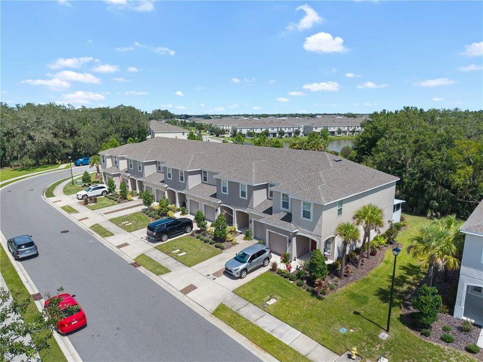 For Rent: $2,300 (3 beds, 2 baths, 1407 Square Feet)