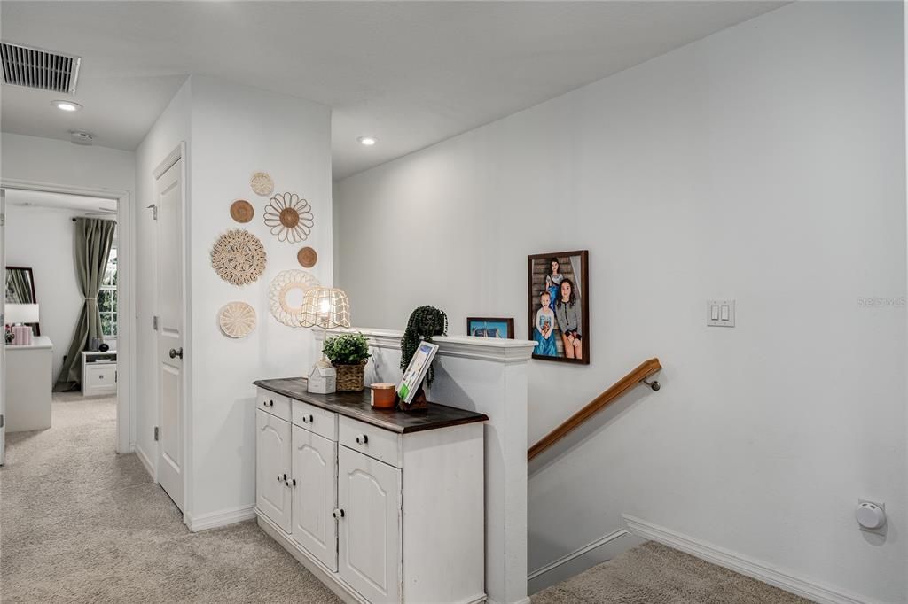 For Rent: $2,300 (3 beds, 2 baths, 1407 Square Feet)