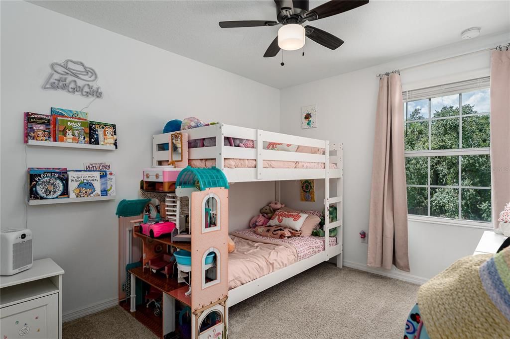 For Rent: $2,300 (3 beds, 2 baths, 1407 Square Feet)