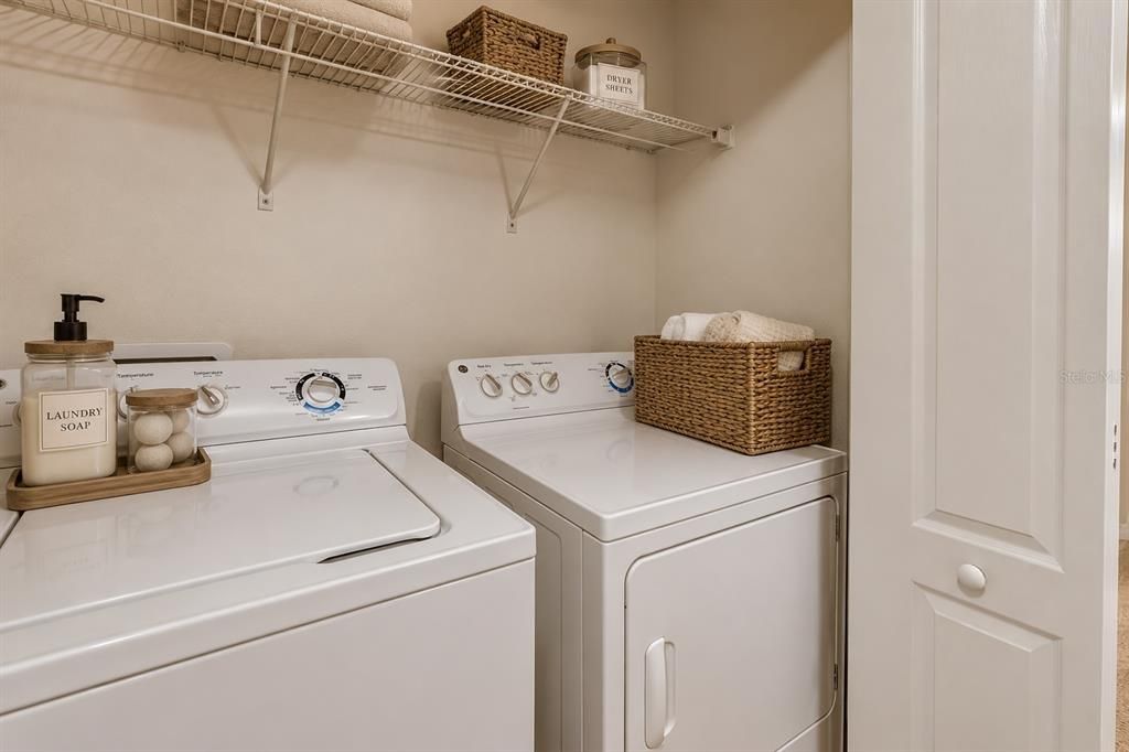 For Sale: $235,000 (3 beds, 2 baths, 1559 Square Feet)