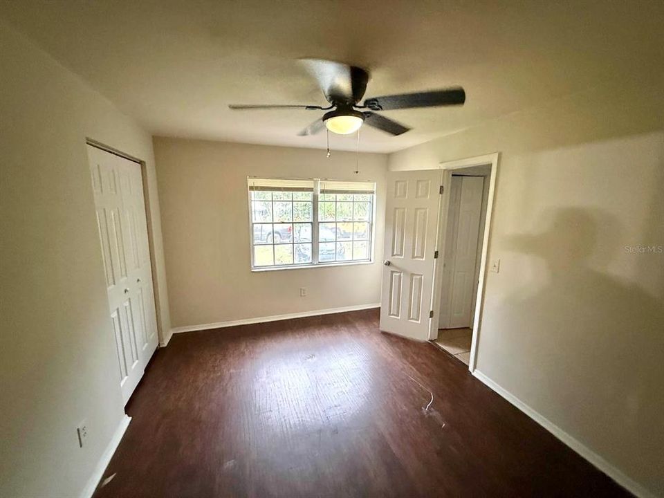 For Sale: $290,000 (3 beds, 2 baths, 1696 Square Feet)