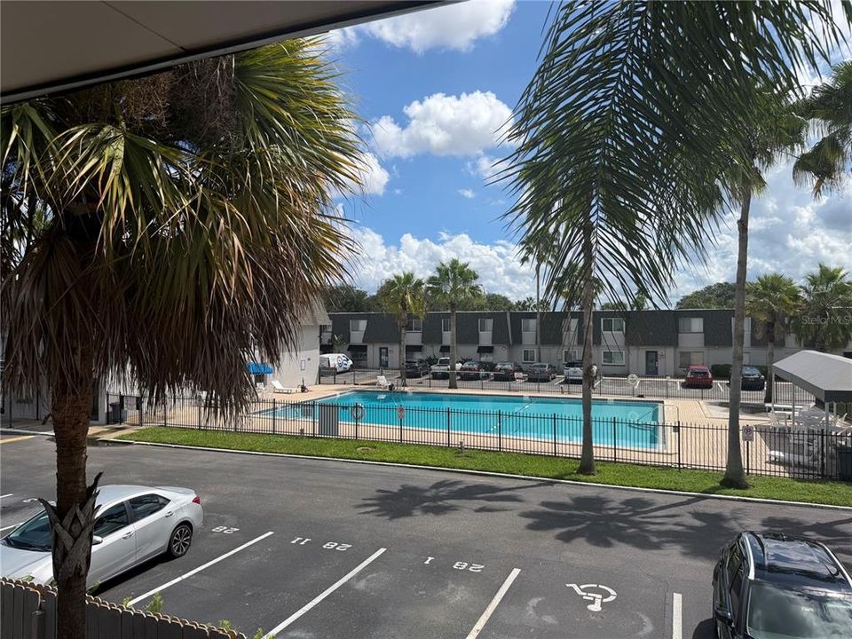 For Sale: $120,000 (1 beds, 1 baths, 825 Square Feet)