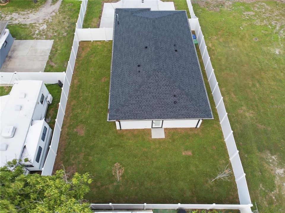 Activo con contrato: $412,000 (3 camas, 2 baños, 1241 Pies cuadrados)