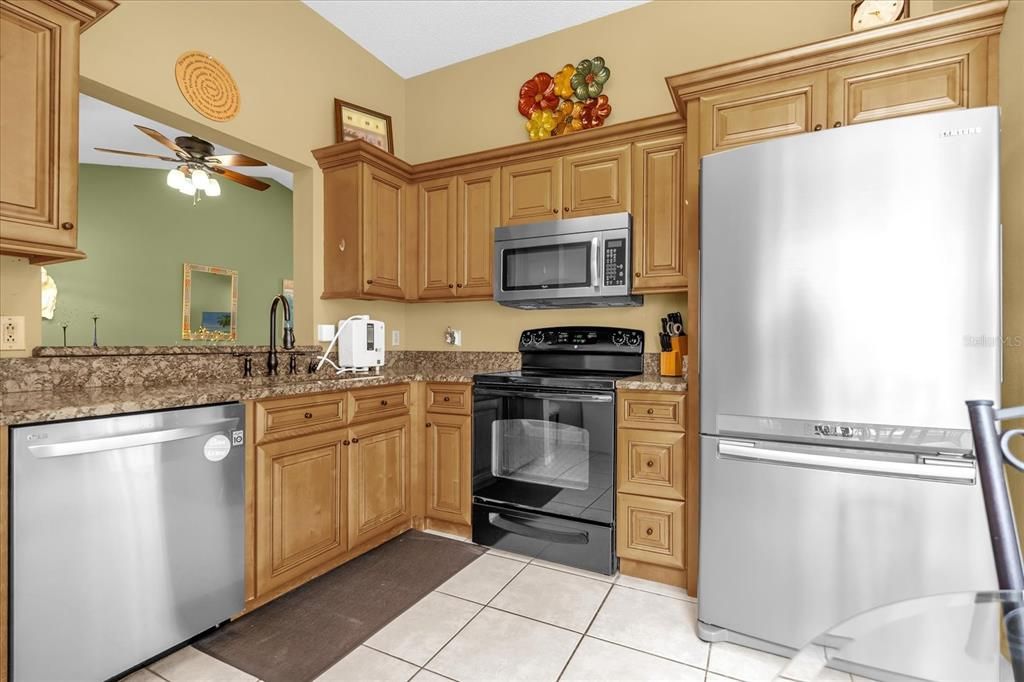 For Rent: $2,300 (3 beds, 2 baths, 1764 Square Feet)