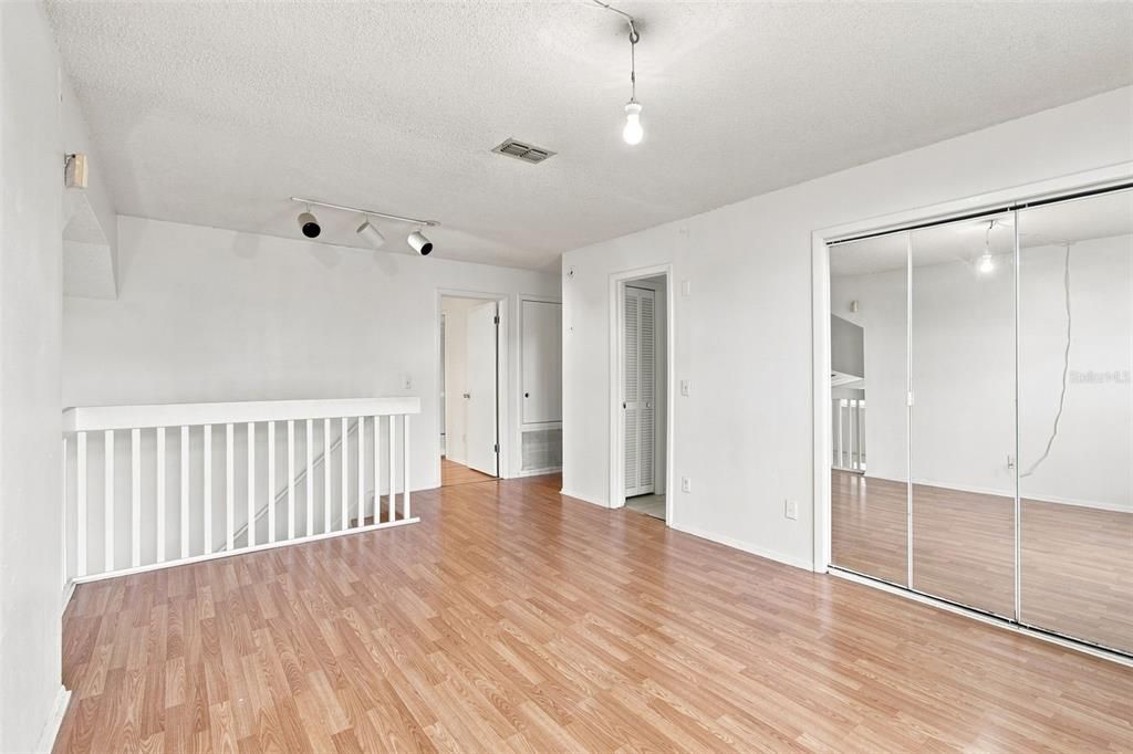 En Venta: $349,000 (4 camas, 3 baños, 2594 Pies cuadrados)