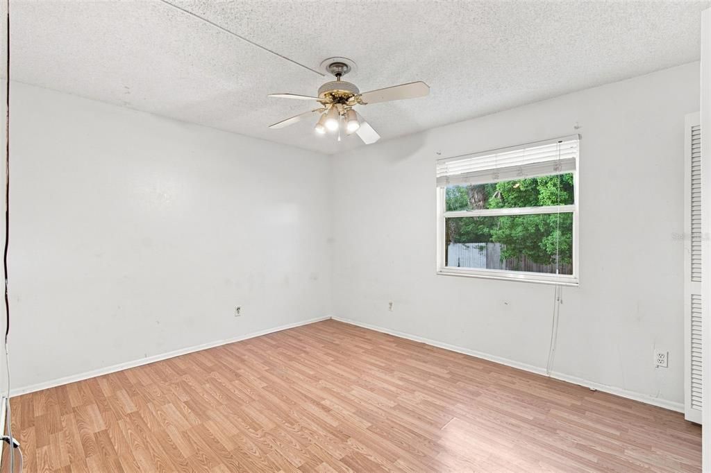 En Venta: $349,000 (4 camas, 3 baños, 2594 Pies cuadrados)