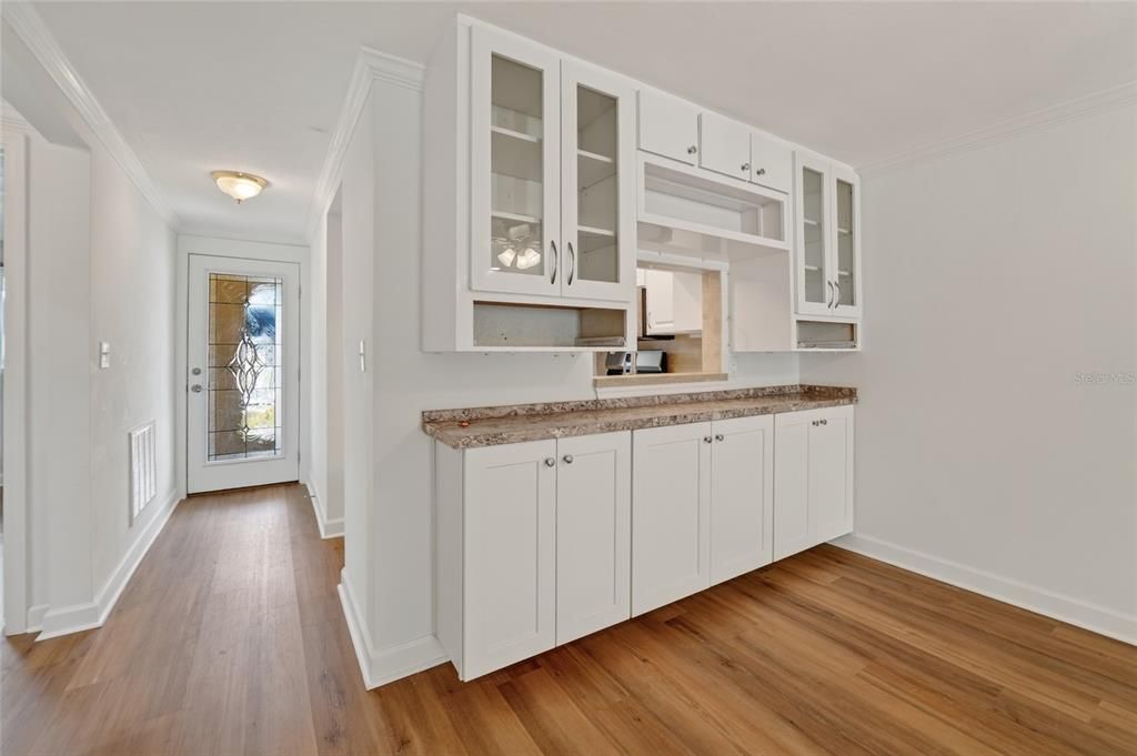 For Sale: $139,900 (2 beds, 2 baths, 1080 Square Feet)