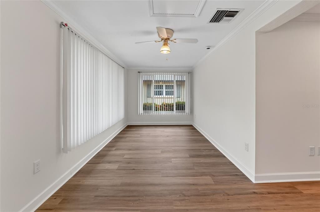 For Sale: $139,900 (2 beds, 2 baths, 1080 Square Feet)