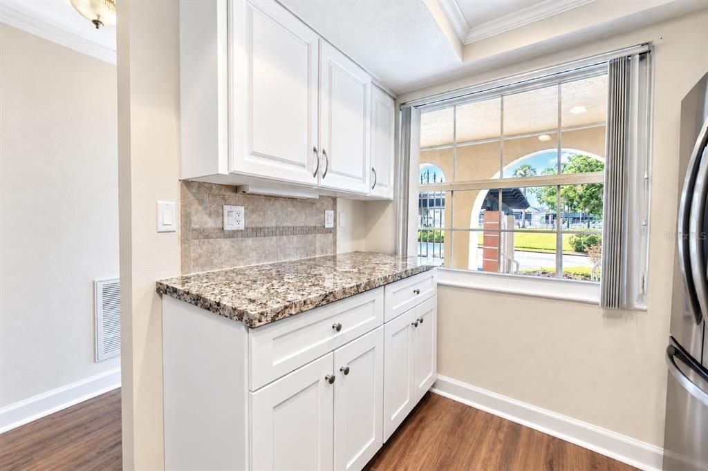 For Sale: $139,900 (2 beds, 2 baths, 1080 Square Feet)