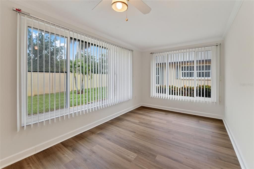 For Sale: $139,900 (2 beds, 2 baths, 1080 Square Feet)