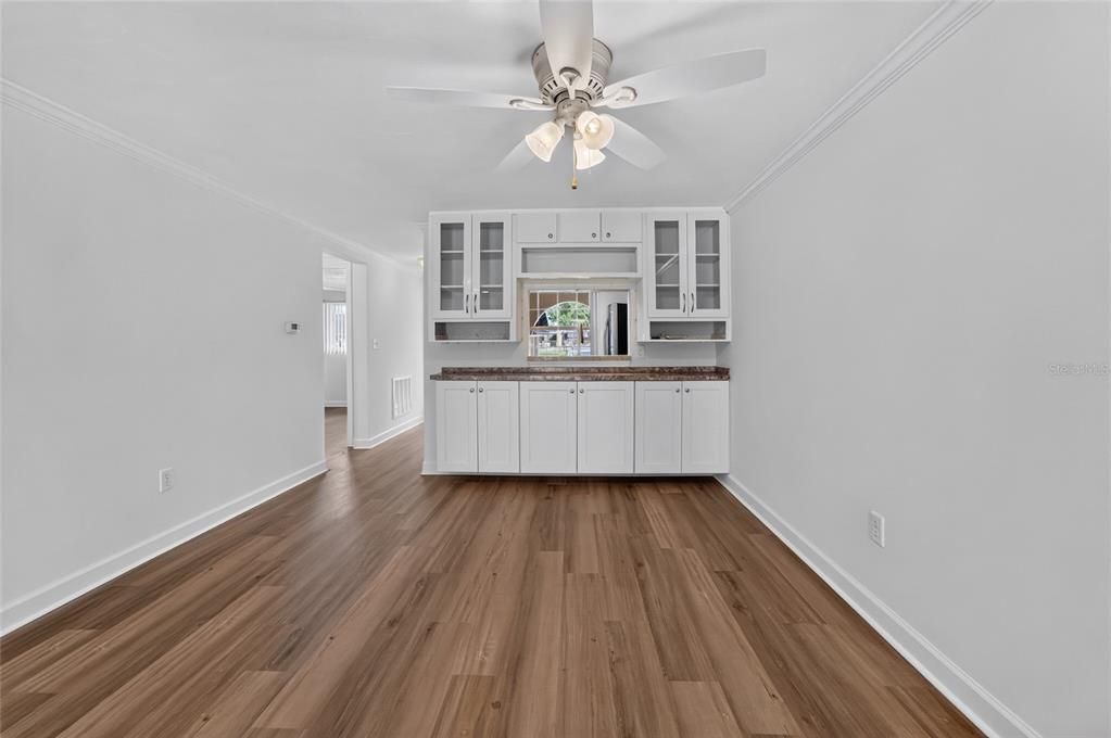 For Sale: $139,900 (2 beds, 2 baths, 1080 Square Feet)