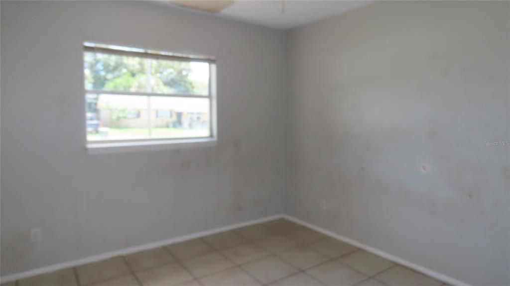For Sale: $299,000 (4 beds, 2 baths, 1130 Square Feet)