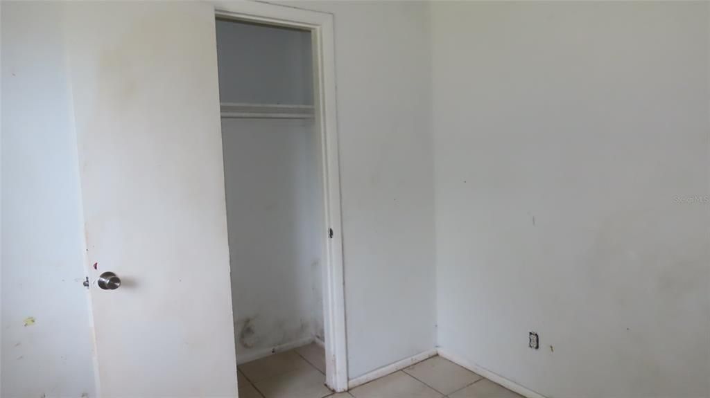 For Sale: $299,000 (4 beds, 2 baths, 1130 Square Feet)