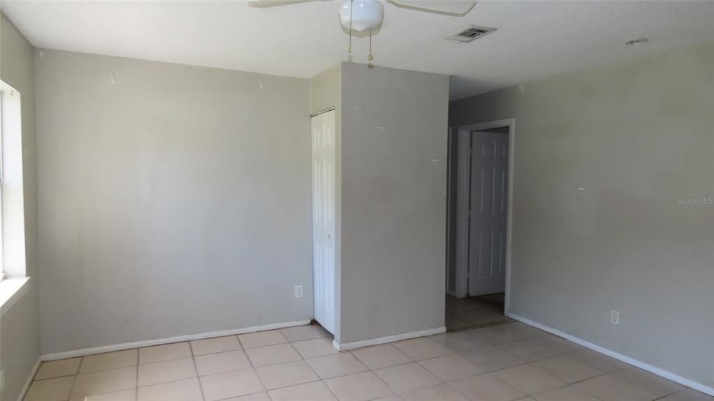 For Sale: $299,000 (4 beds, 2 baths, 1130 Square Feet)