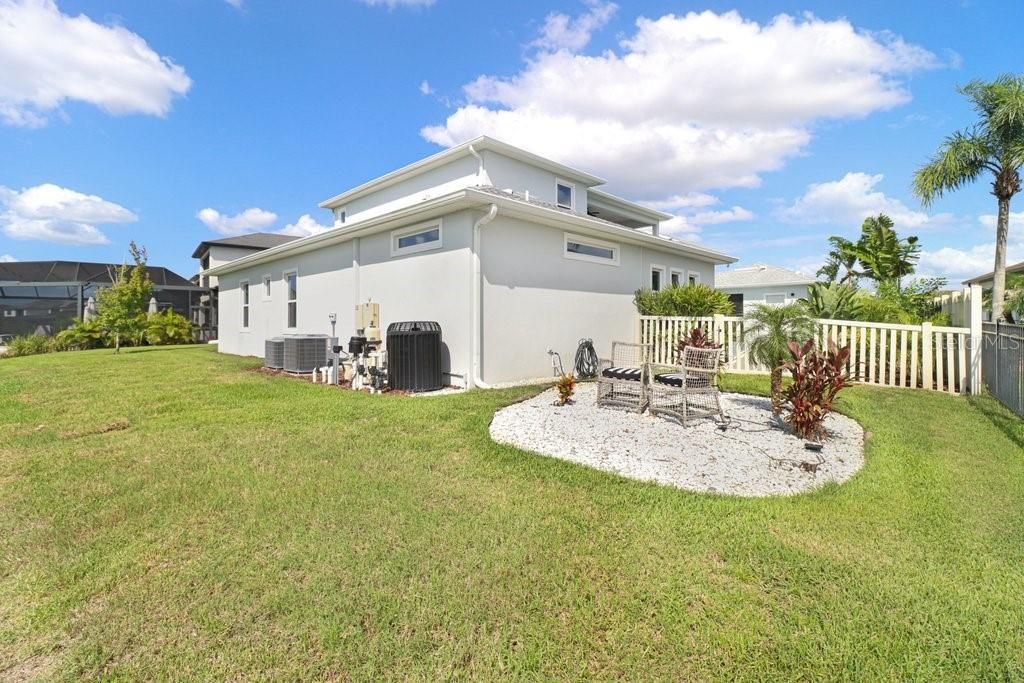 For Sale: $1,350,000 (5 beds, 4 baths, 3334 Square Feet)