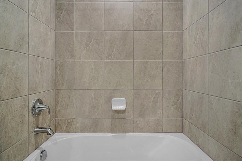 В аренду: $2,295 (4 спален, 2 ванн, 2160 Квадратных фут)