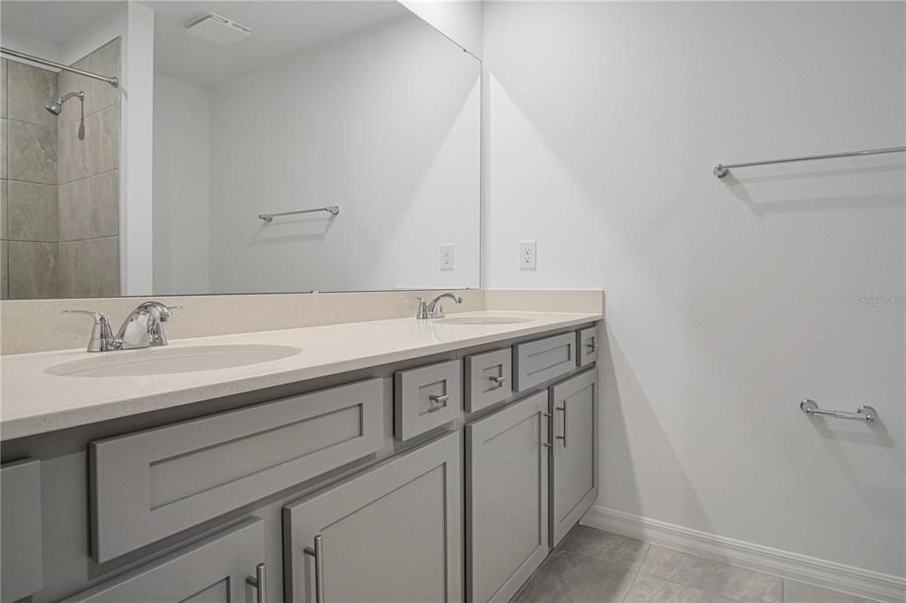 В аренду: $2,295 (4 спален, 2 ванн, 2160 Квадратных фут)