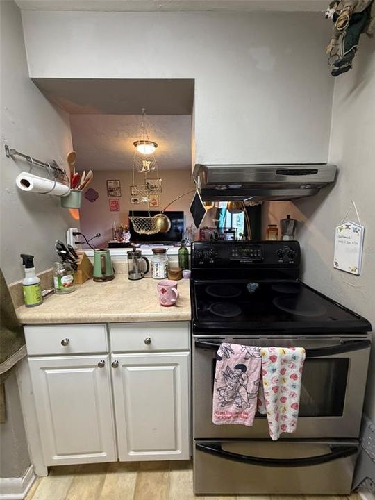 В аренду: $1,575 (3 спален, 1 ванн, 1098 Квадратных фут)
