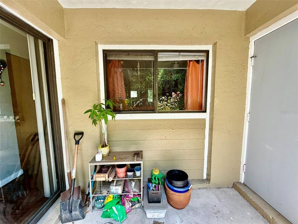 В аренду: $1,575 (3 спален, 1 ванн, 1098 Квадратных фут)