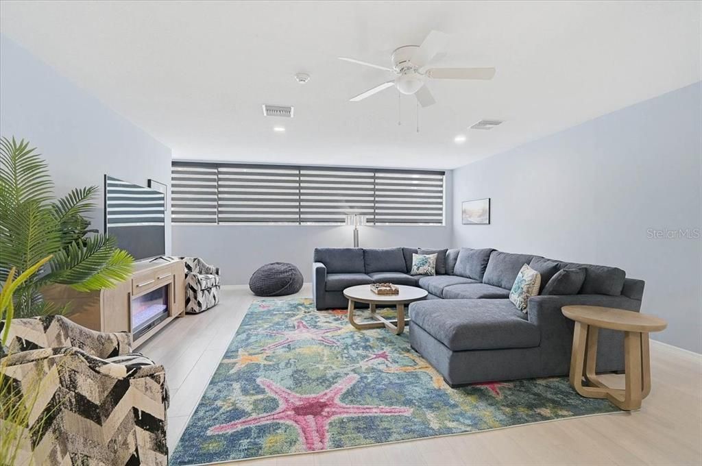 For Sale: $3,985,000 (0 beds, 0 baths, 10273 Square Feet)