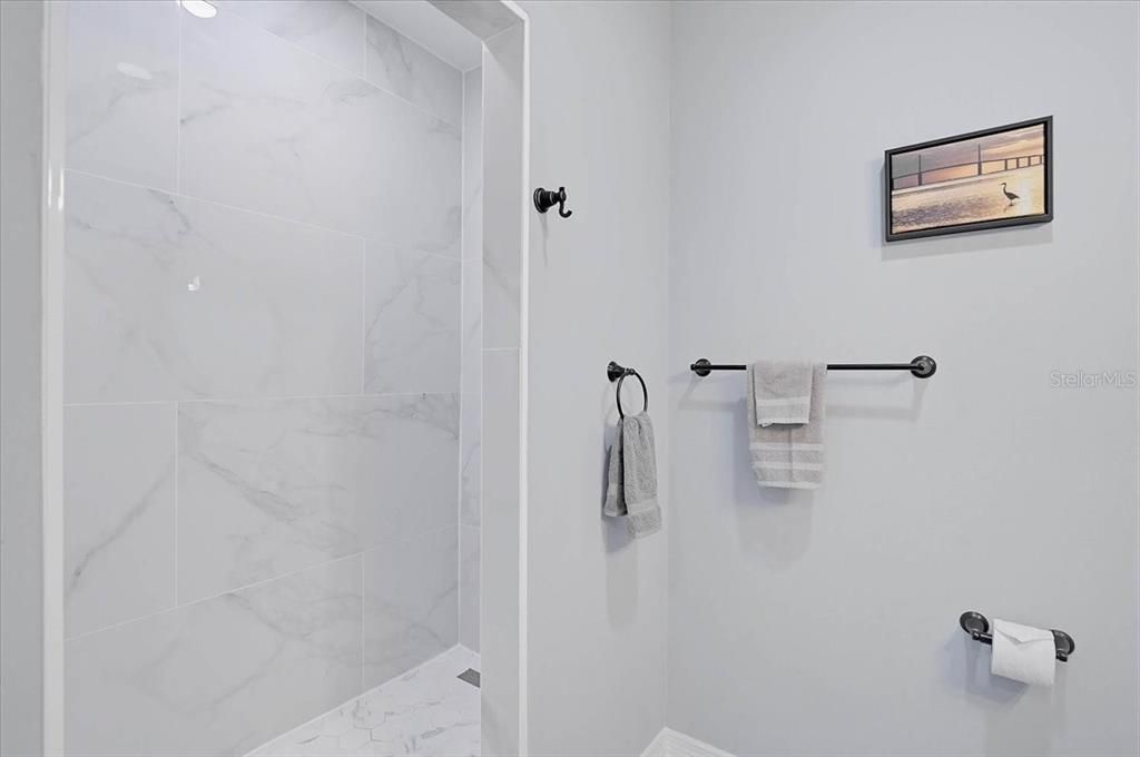 For Sale: $3,985,000 (0 beds, 0 baths, 10273 Square Feet)