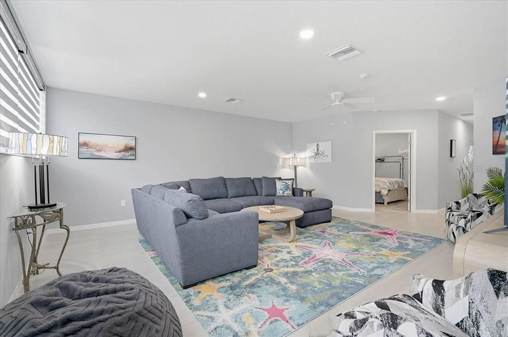 For Sale: $3,985,000 (0 beds, 0 baths, 10273 Square Feet)