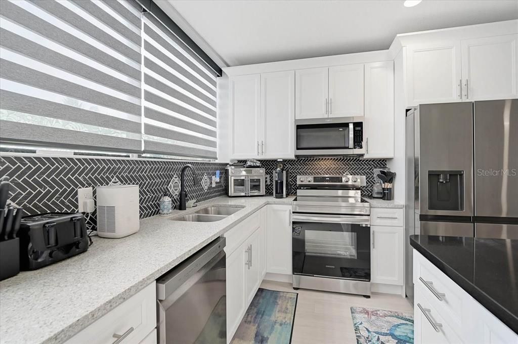 For Sale: $3,985,000 (0 beds, 0 baths, 10273 Square Feet)