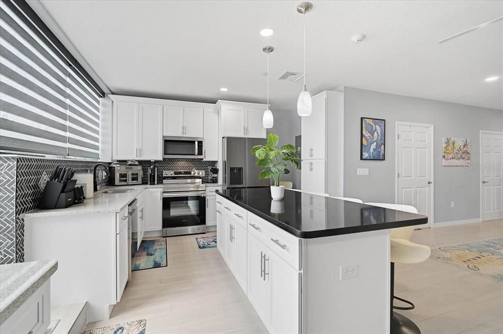 For Sale: $3,985,000 (0 beds, 0 baths, 10273 Square Feet)