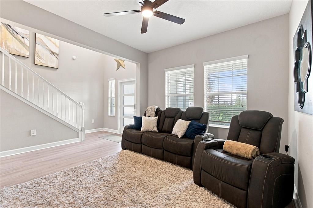 For Sale: $439,000 (4 beds, 2 baths, 2498 Square Feet)