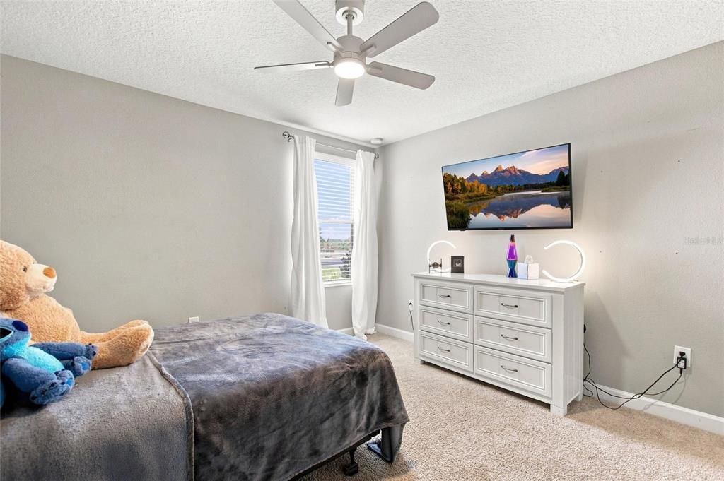 For Sale: $439,000 (4 beds, 2 baths, 2498 Square Feet)