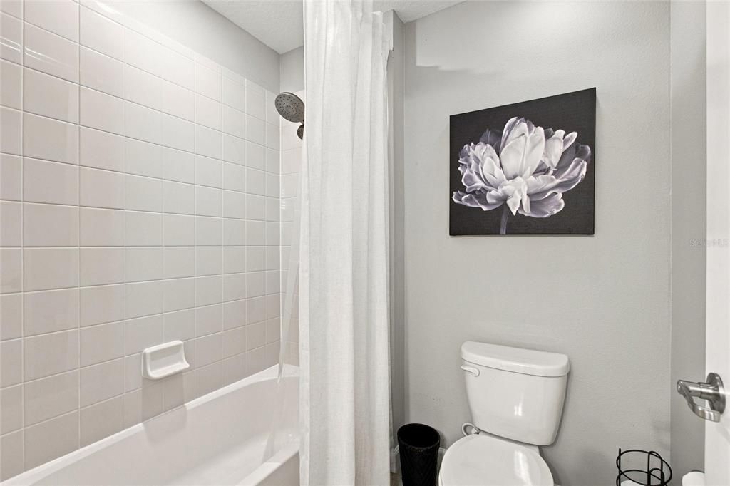 For Sale: $439,000 (4 beds, 2 baths, 2498 Square Feet)