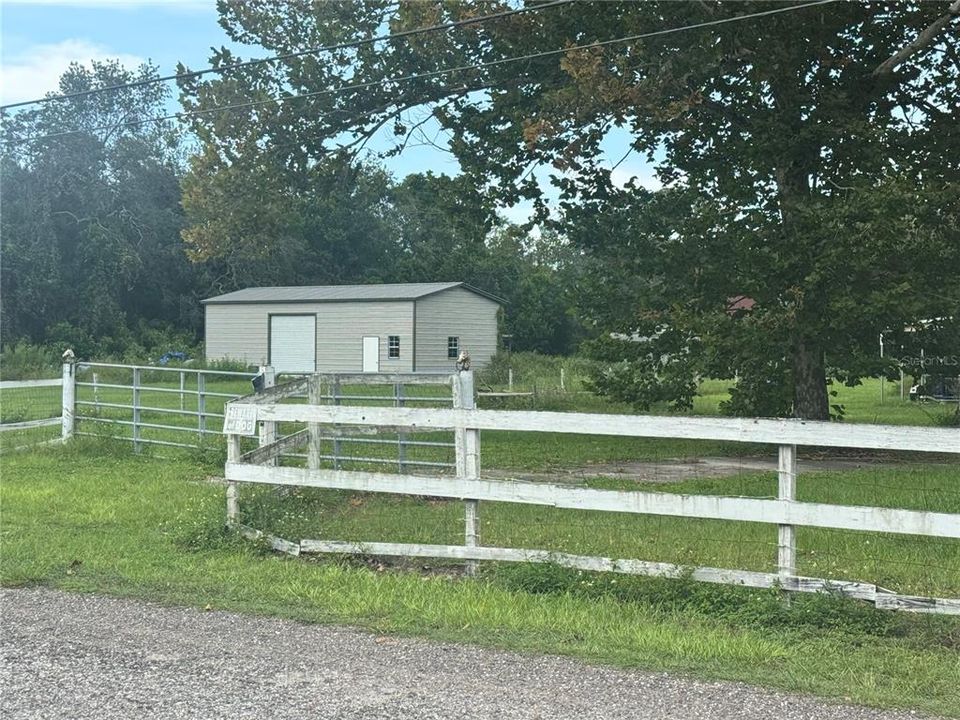 For Sale: $335,000 (2 beds, 2 baths, 1344 Square Feet)