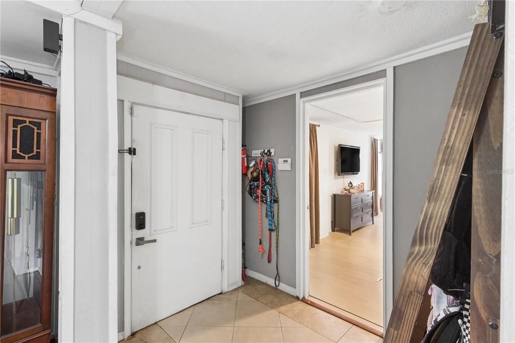 For Sale: $335,000 (2 beds, 2 baths, 1344 Square Feet)