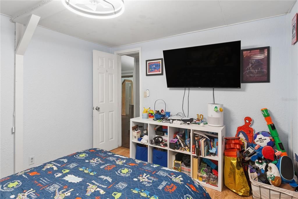 For Sale: $335,000 (2 beds, 2 baths, 1344 Square Feet)