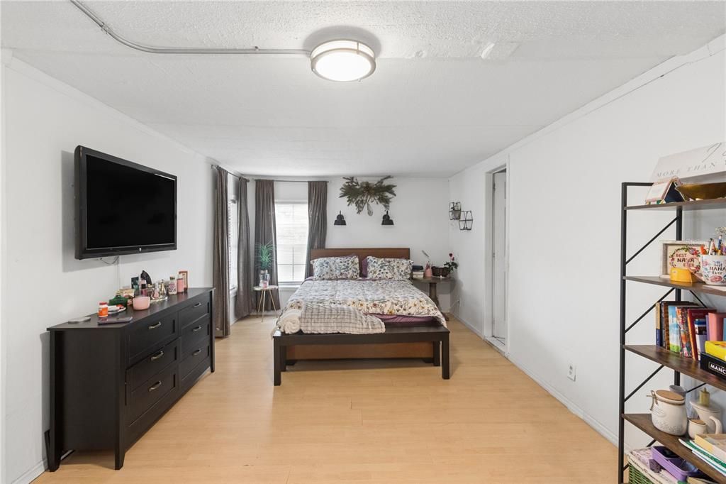 For Sale: $335,000 (2 beds, 2 baths, 1344 Square Feet)