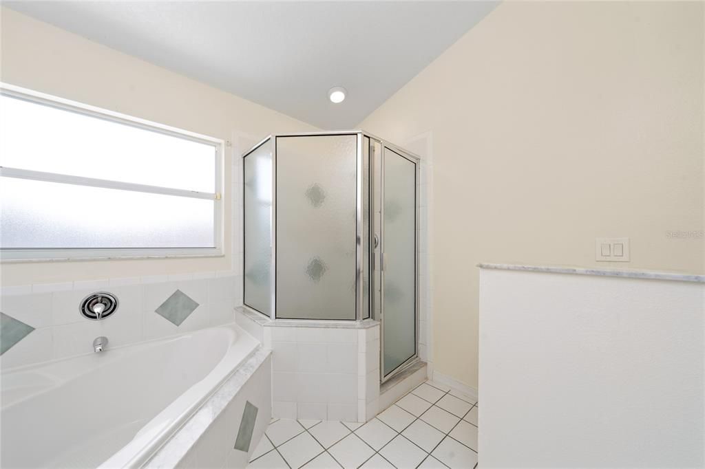 For Rent: $2,725 (3 beds, 2 baths, 1530 Square Feet)