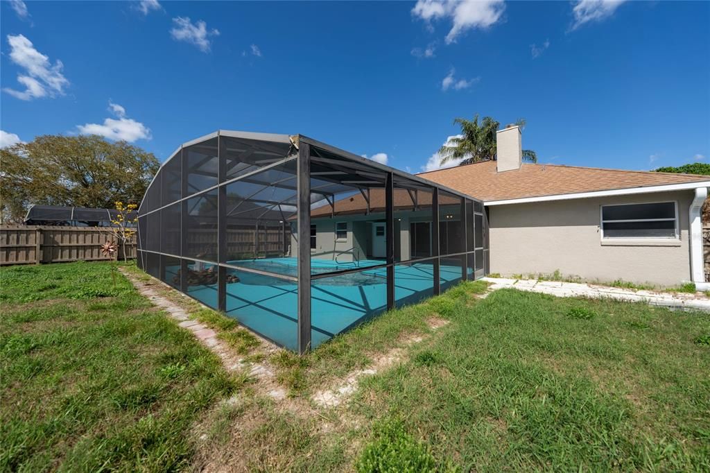 For Rent: $2,725 (3 beds, 2 baths, 1530 Square Feet)