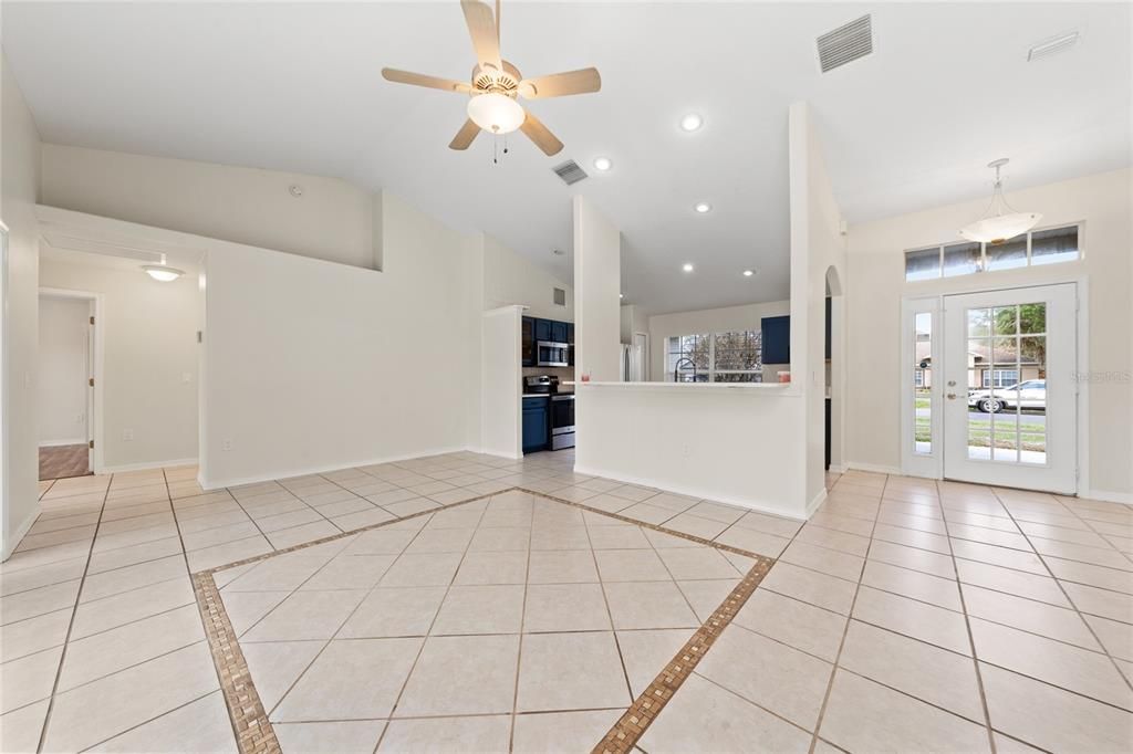 For Rent: $2,725 (3 beds, 2 baths, 1530 Square Feet)