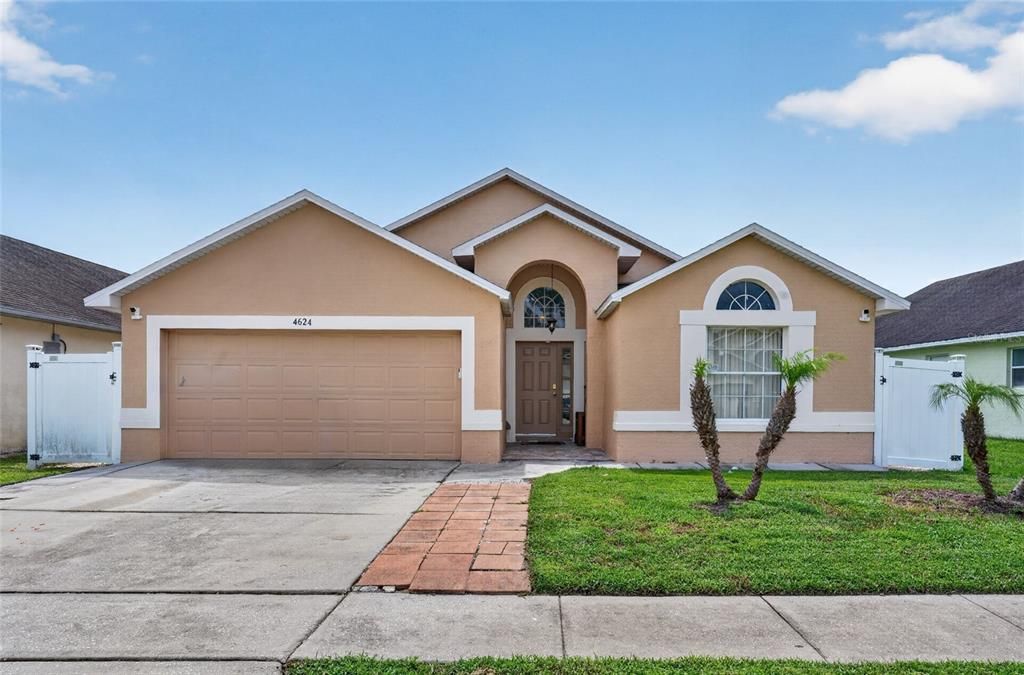 En Venta: $365,000 (4 camas, 2 baños, 1822 Pies cuadrados)