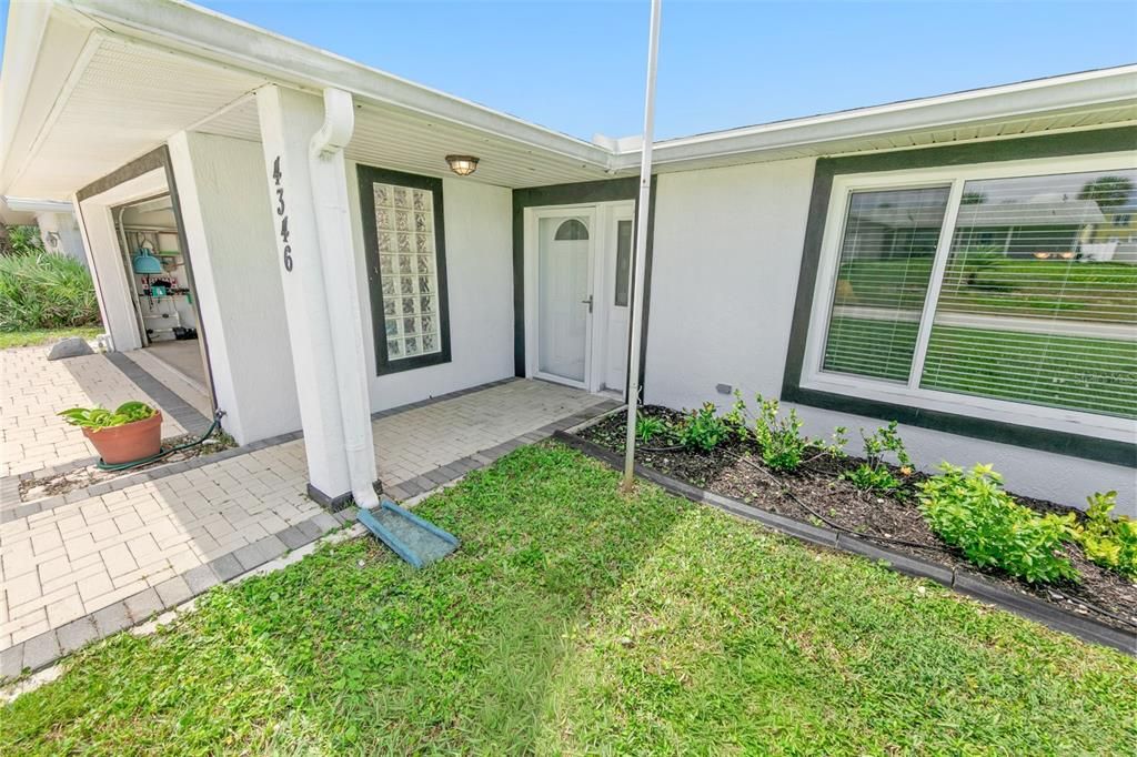 For Sale: $799,000 (3 beds, 2 baths, 2406 Square Feet)