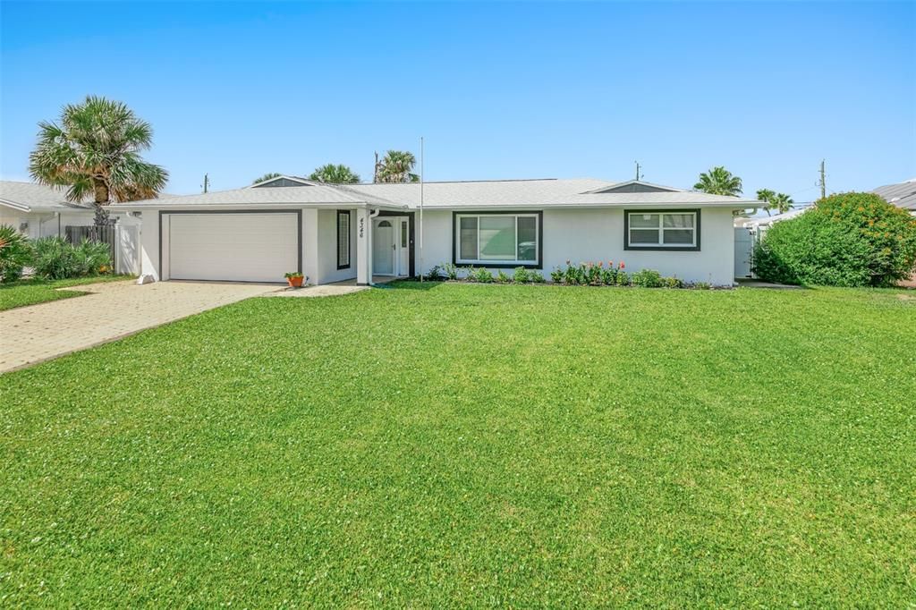 For Sale: $799,000 (3 beds, 2 baths, 2406 Square Feet)