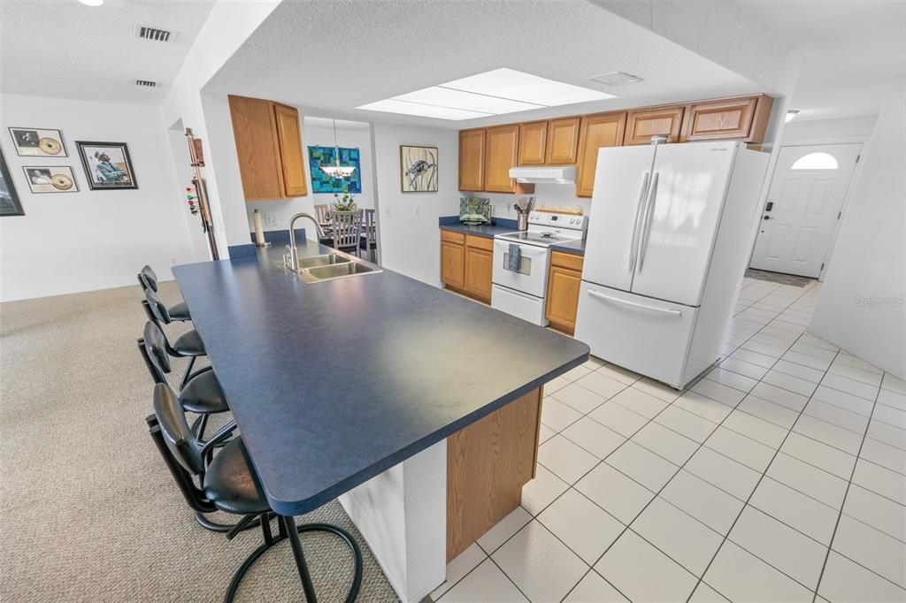 For Sale: $799,000 (3 beds, 2 baths, 2406 Square Feet)