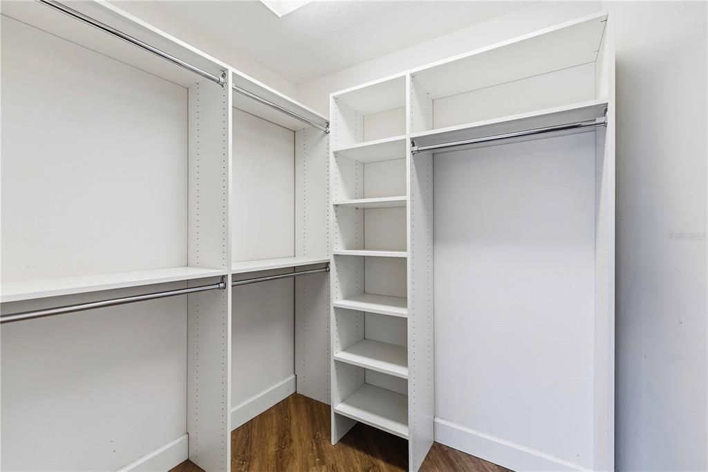 На продажу: $409,000 (2 спален, 2 ванн, 1650 Квадратных фут)