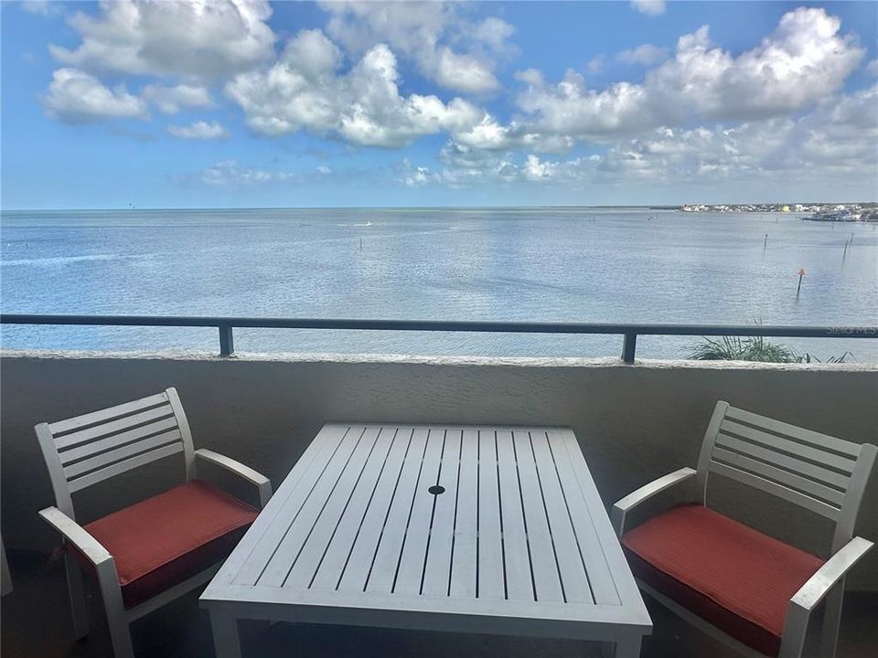 For Rent: $3,500 (2 beds, 2 baths, 1236 Square Feet)