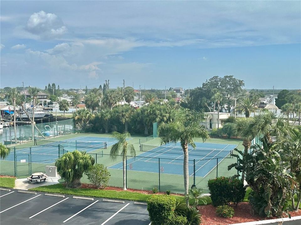 For Rent: $3,500 (2 beds, 2 baths, 1236 Square Feet)