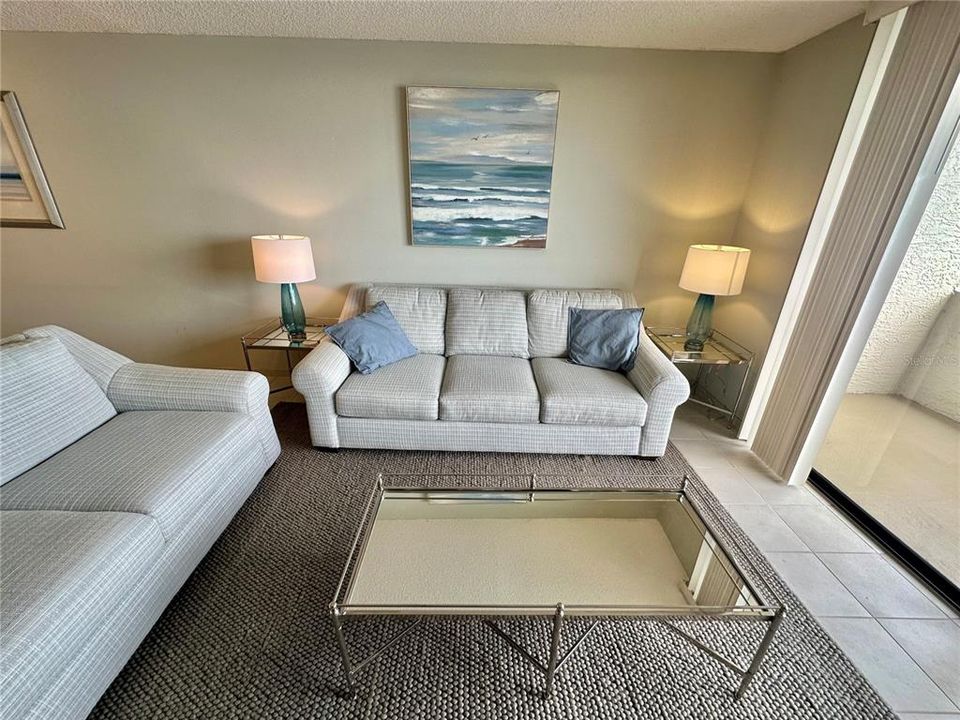 For Rent: $3,500 (2 beds, 2 baths, 1236 Square Feet)