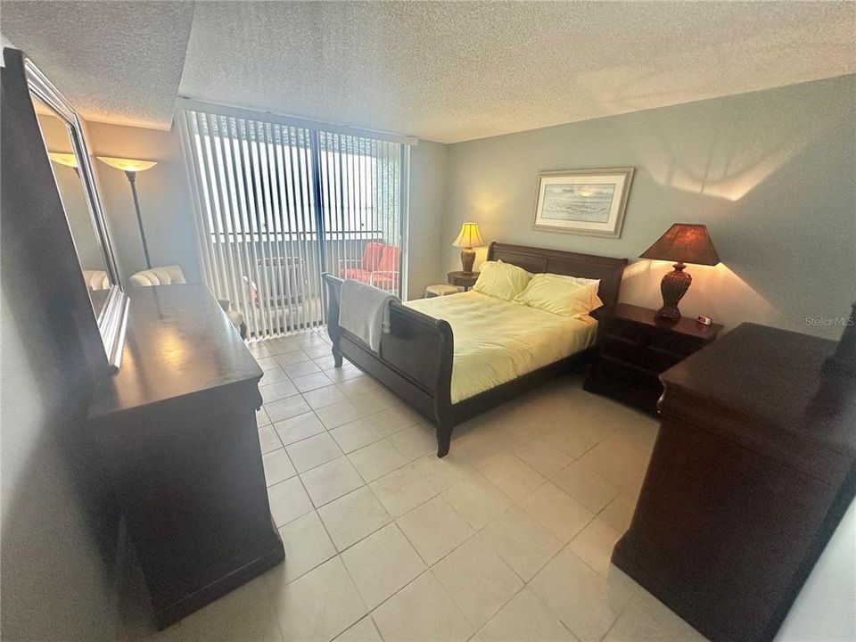 For Rent: $3,500 (2 beds, 2 baths, 1236 Square Feet)