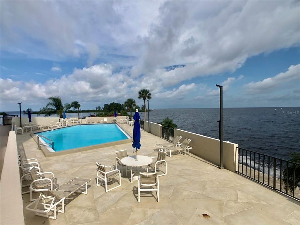 For Rent: $3,500 (2 beds, 2 baths, 1236 Square Feet)
